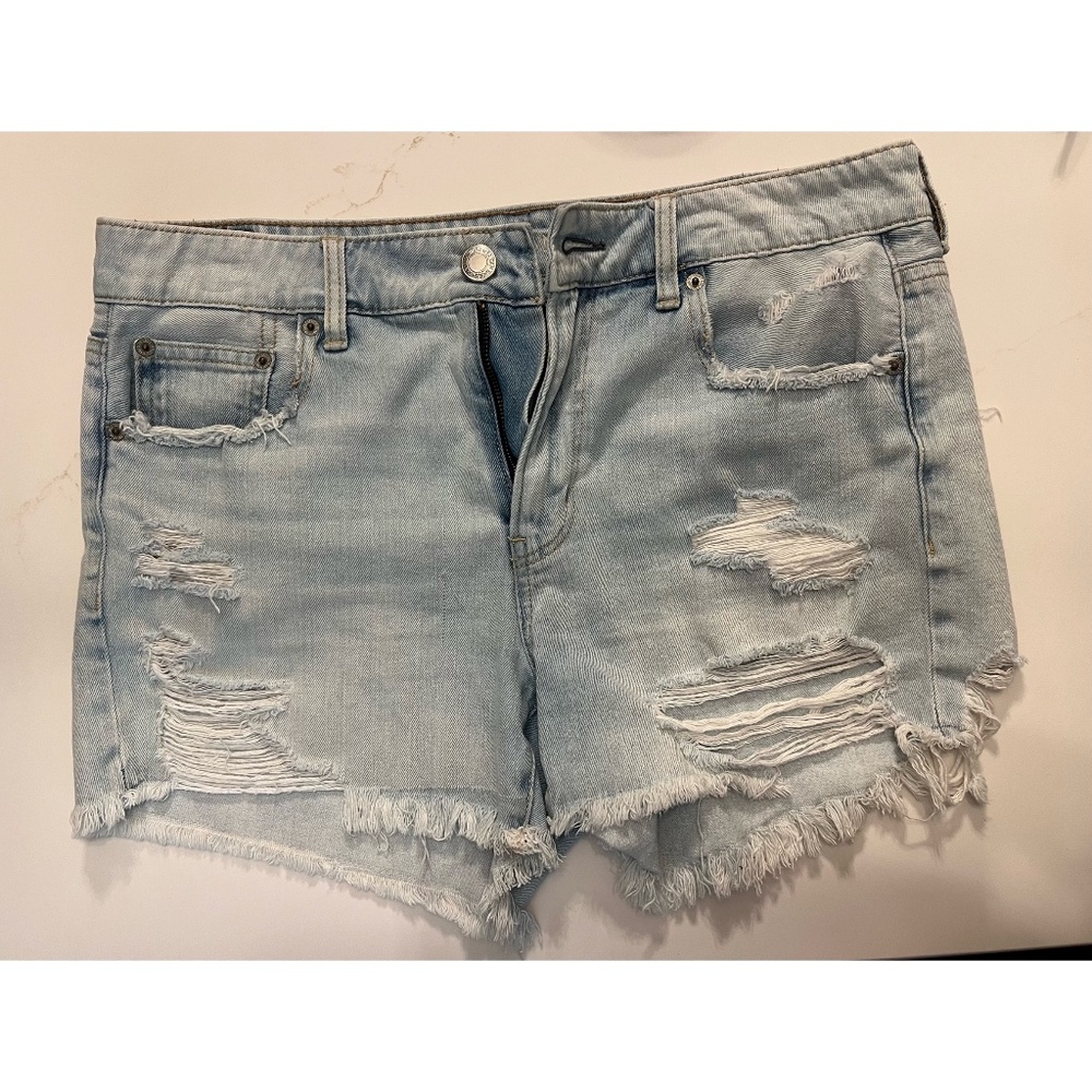 American Eagle “tomgirl Midi” Distressed Light Wash Denim Shorts